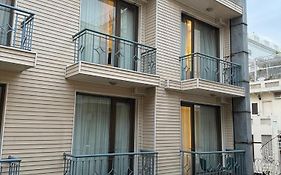 Uds Villa Scandinavian - Next To Vfs, Walking To Connaught Place